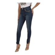 Slim-fit jeans