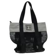 Pre-owned nylon chanel-tasker