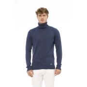 Ribstrikket turtleneck sweater med monogramdetalje