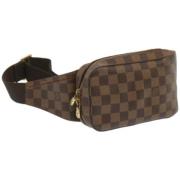 Pre-owned Canvas louis-vuitton-tasker