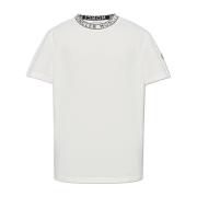 T-shirt med logo