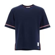 Marine Stribet T-shirt med Bred Hals