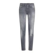 Moderne Monroe Jeans i Bio-Bomuld