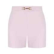 Rosa Horsebit Shorts i Stræk Crêpe