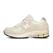 Beige Ruskind Lave Top Sneakers