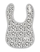 Bib White Leo Baby & Maternity Care & Hygiene Dry Bibs Multi/patterned...