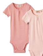 2 Rib Body S/S Edna Bodies Short-sleeved Pink Wheat