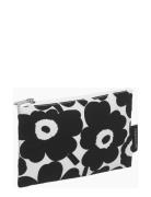 Kaika Mini Unikko Cosmetic Bag Toilettaske Black Marimekko Home