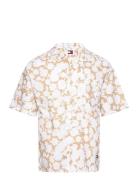 Tjm Rlx Floral Aop Camp Shirt Tops Shirts Short-sleeved White Tommy Je...