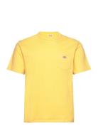 Basic Pocket T-Shirt Héritage Tops T-Kortærmet Skjorte Yellow Armor Lu...