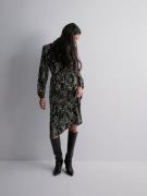 JdY - Langærmede kjoler - Black Tapioca Stone - Jdycamille L/S Shirt D...