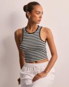 Only - Ternet/Stribet - Onlbelia S/L Crop Top Jrs Noos