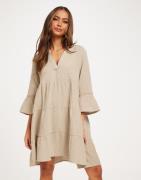 Only - Beige - Onlthyra Peplon Dress Noos Wvn