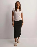 Vero Moda - Sort - Vmlynzi Mw 7/8 Knit Skirt Vma