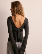 Nelly - Sort - Tie Back LS Top