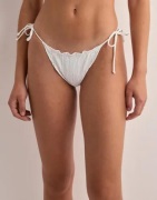 Nelly - Hvid - Frill Anglais Bikini Panty