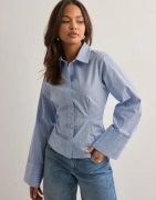 Neo Noir - Blå - Rosa Stripe Shirt