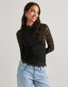 Nelly - Sort - Lace LS Top