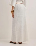 Nelly - Hvid - Elegant Structure Maxi Skirt