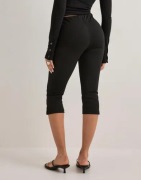 Nelly - Sort - Perfect Capri Pants