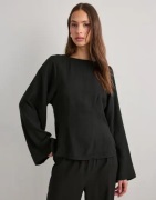 Nelly - Sort - Volume Sleeve Blouse