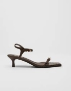 Nelly - Brun - Buckle Square Toe Heel