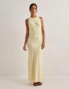 Neo Noir - Gul - Celinie Heavy Sateen Dress